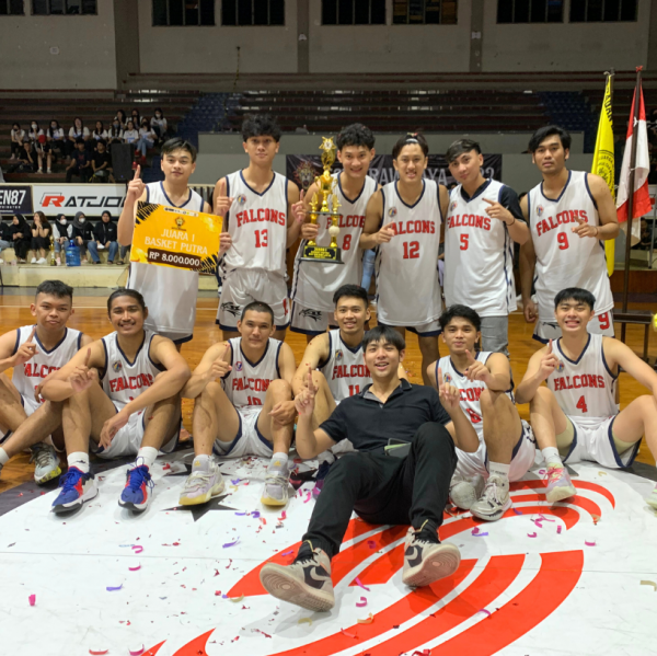 We Are Proud of: Tim Basket FALCONS UPH Kampus Surabaya