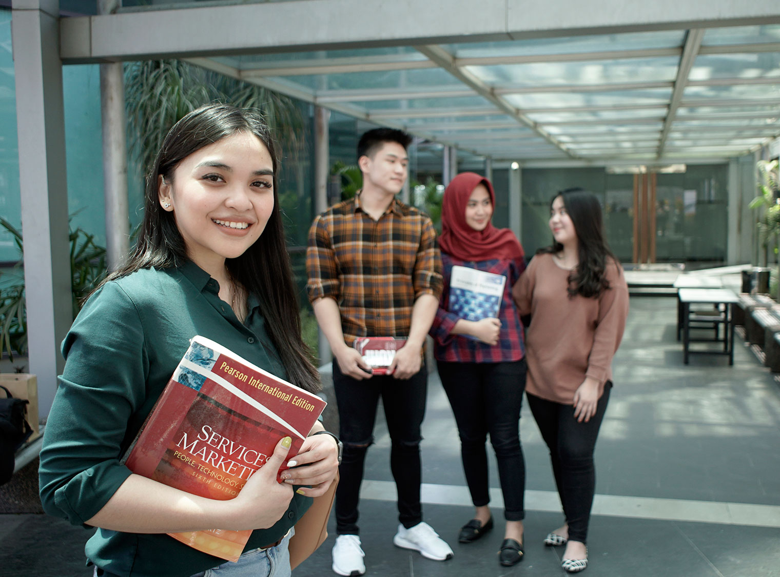 UPH Kampus Surabaya Membuka Pendaftaran Calon Mahasiswa Tahun Akademik 2020/2021.